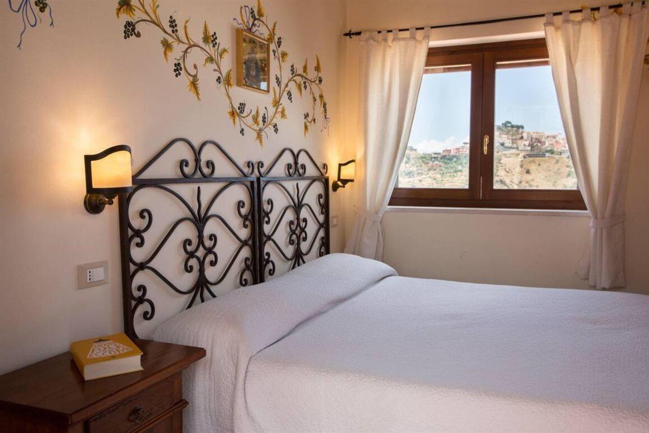 Casale Di Caterina Guest House Taormina Luaran gambar