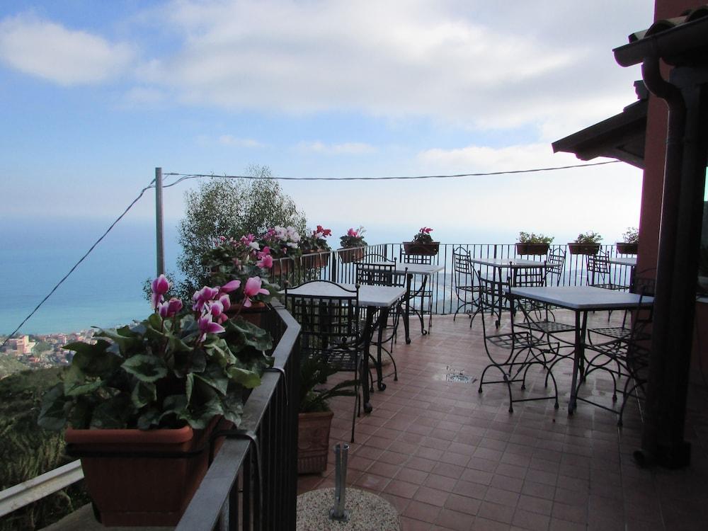 Casale Di Caterina Guest House Taormina Luaran gambar