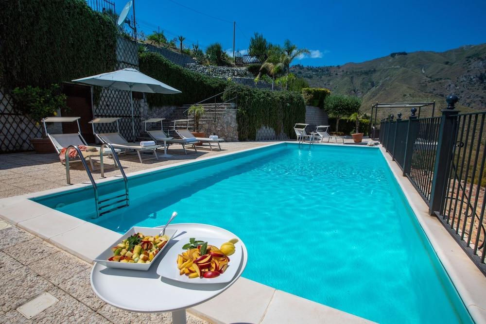 Casale Di Caterina Guest House Taormina Luaran gambar