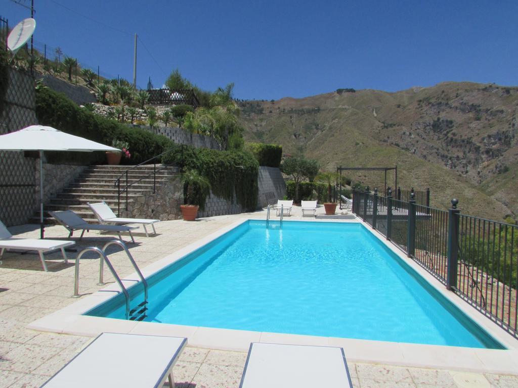 Casale Di Caterina Guest House Taormina Luaran gambar